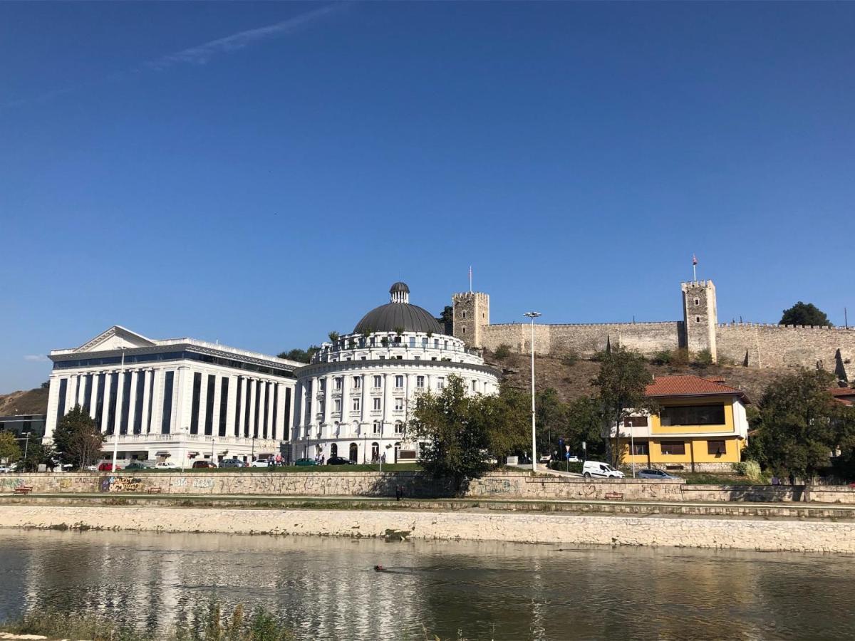 City Centre River View Apartment Скопие Екстериор снимка