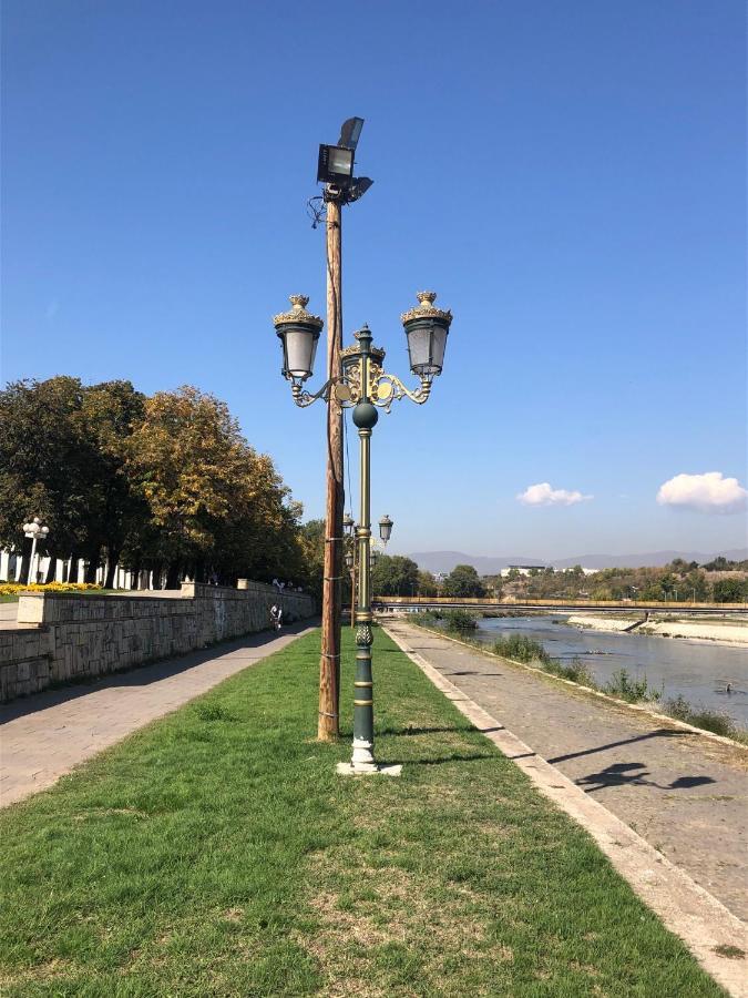 City Centre River View Apartment Скопие Екстериор снимка
